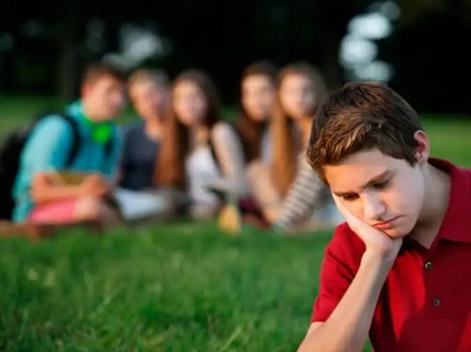 Problemas de autoestima en la adolescencia y aislamiento social